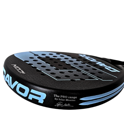 Davor Icon padel racquet edge detail — round format black frame with blue gradient face and Icíar Montes PRO Range signature